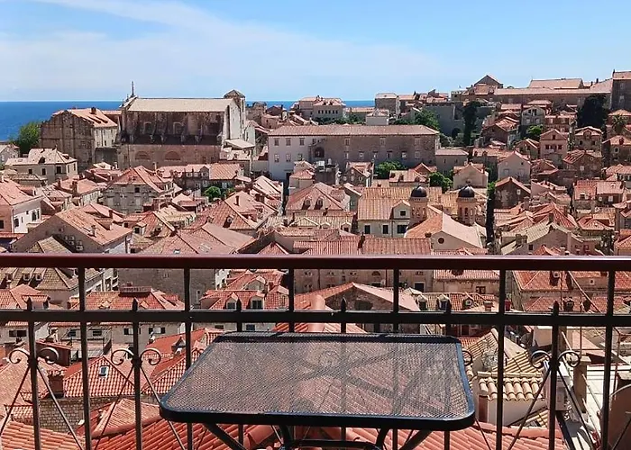 Lucic Ντουμπρόβνικ