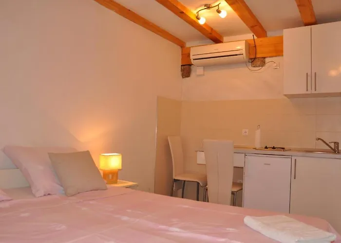 Lucic * Ντουμπρόβνικ